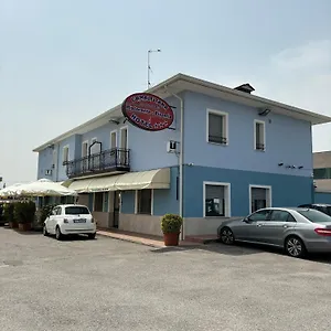 Hotel Ristorante Amalfitana, Dello